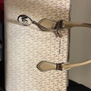 Michael Kors Tan Satchel Bag with Elegant Design